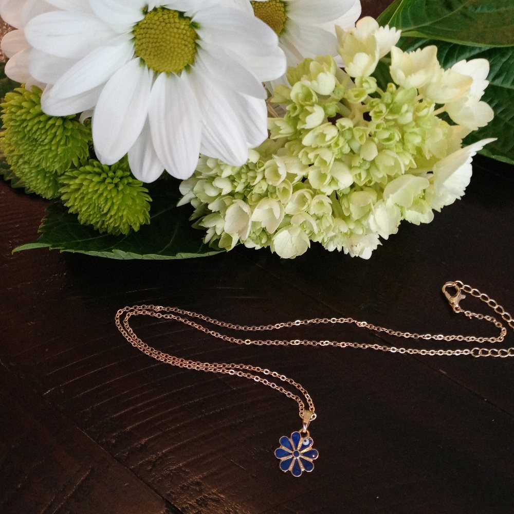 BOGO🆓 | NWT Evil Eye Protection Daisy Necklace